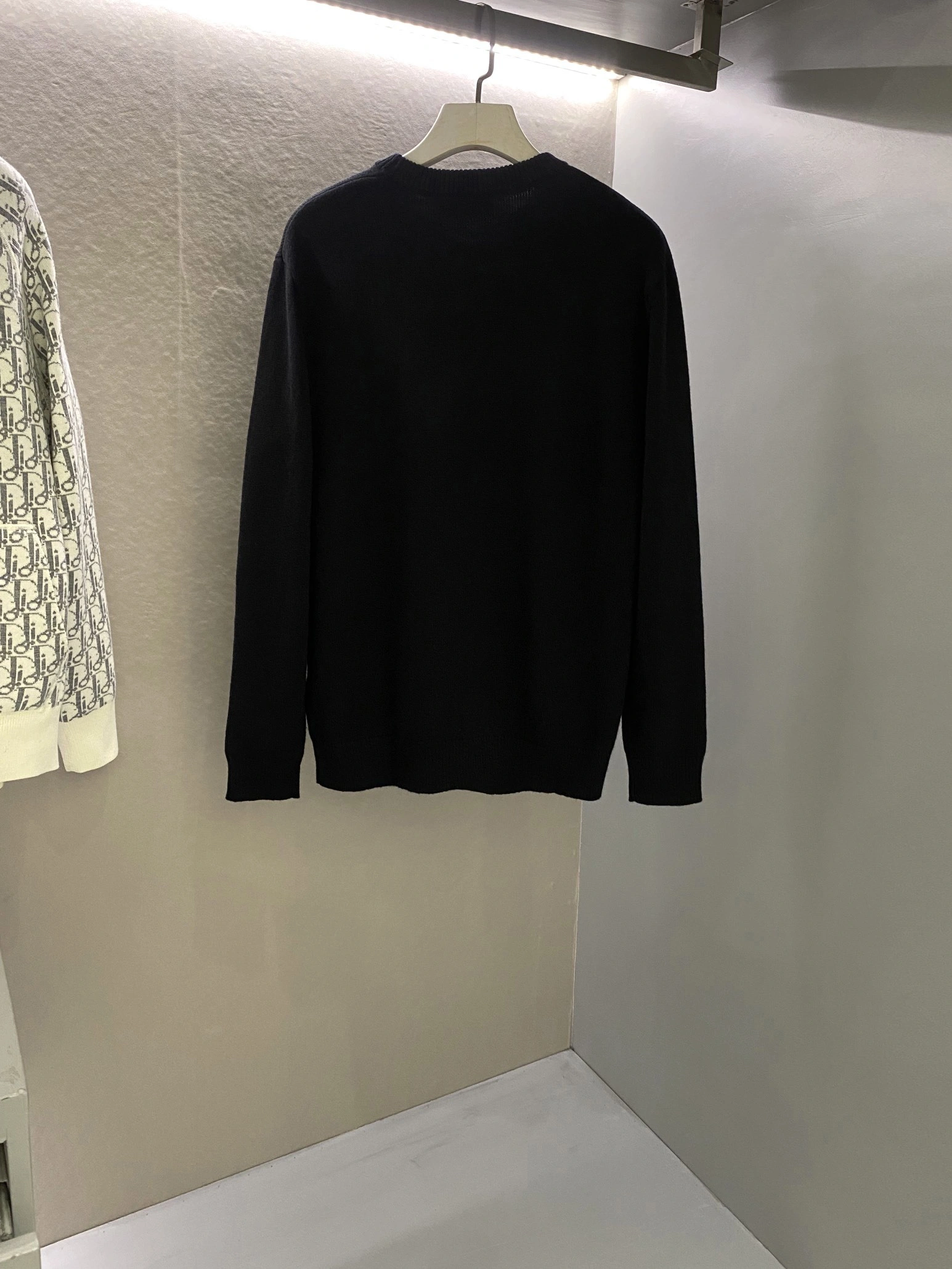 wg.luxury-- 6u33i embroidery item:D-F361K0905